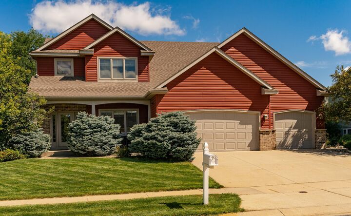 5512 Leslie Lane SW  Rochester MN 55902 photo