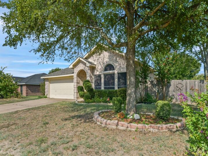 1422 S 3rd Street  Midlothian TX 76065 photo