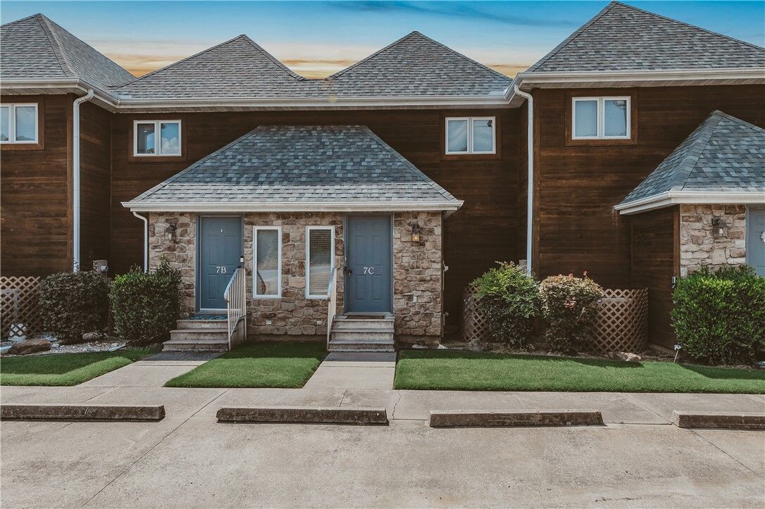 Property Photo: 7 Green Meadow Unit C Lane AR 72631