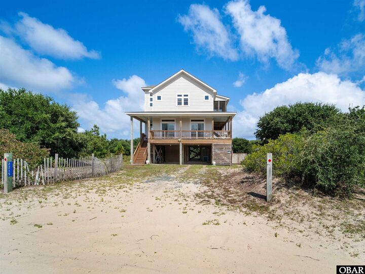 Property Photo:  2215 Sandpiper Road  NC 27927 