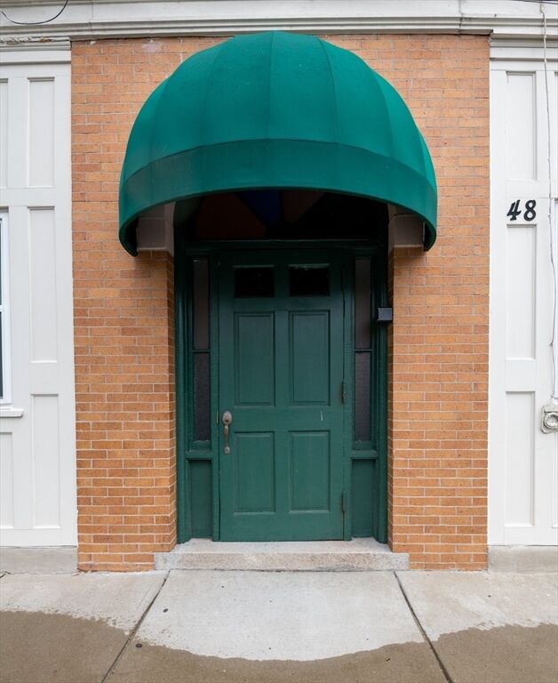 Property Photo:  48 Essex St 7  MA 01970 