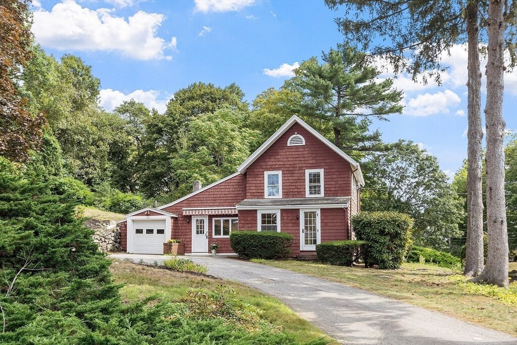 Property Photo:  519 Essex St  MA 01906 