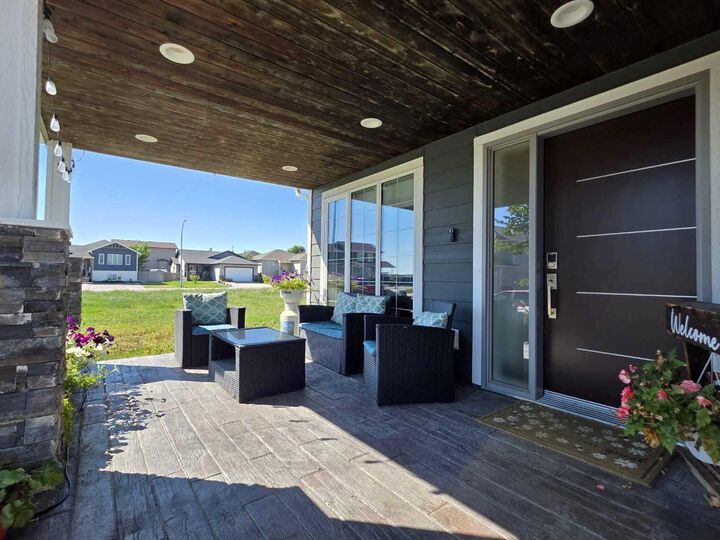 Property Photo: 4810 7 Street AB T0L 0V0