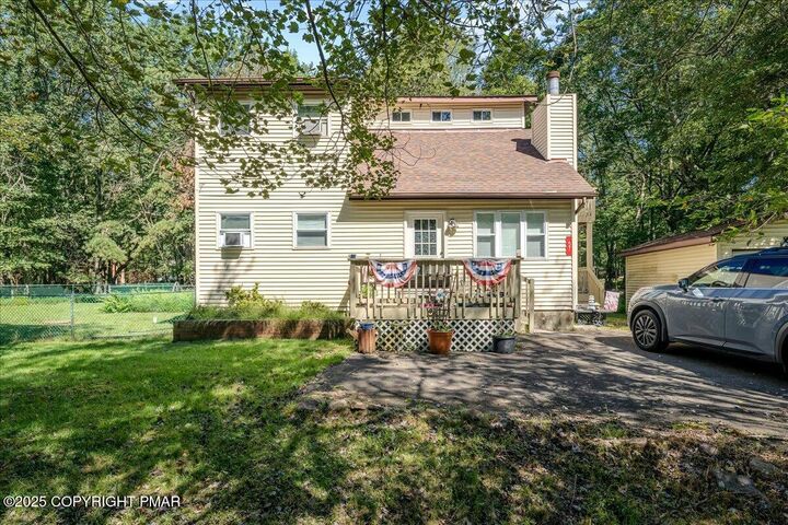 Property Photo: 57 Frost Lane Lane PA 18210