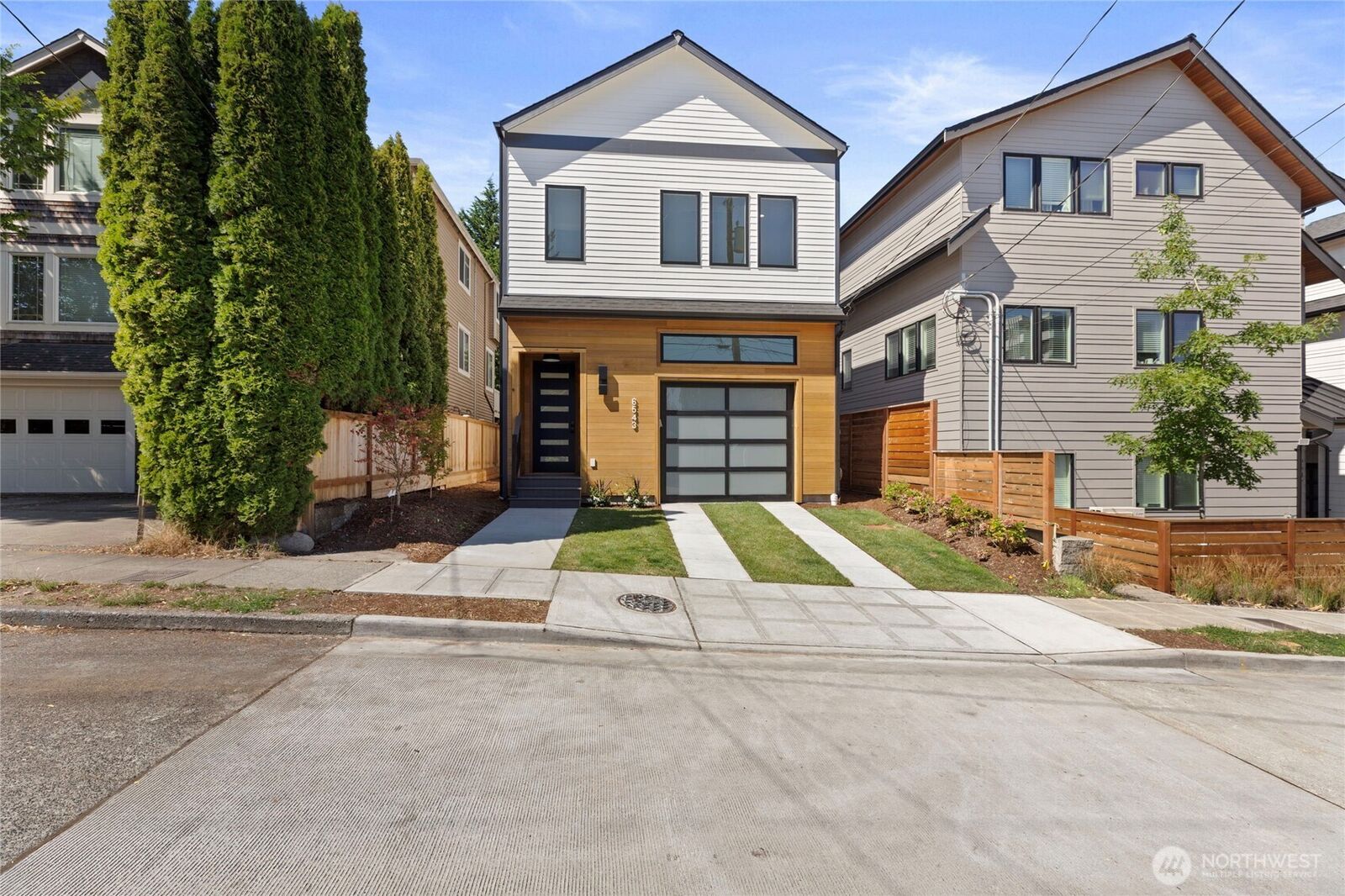 Property Photo:  6543  Chapin Place N  WA 98103 