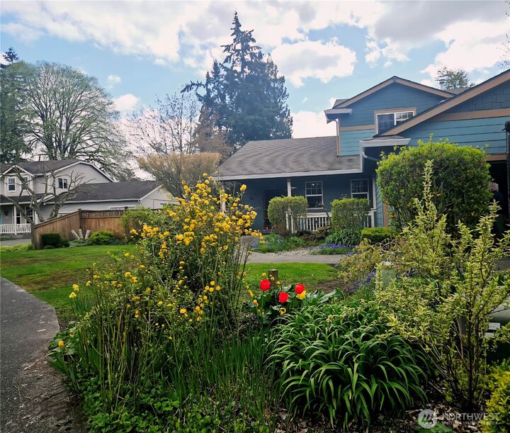 Property Photo: 807 21st Street NW WA 98371