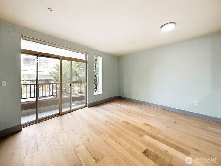 Property Photo:  5650  24th Avenue NW 212  WA 98107 