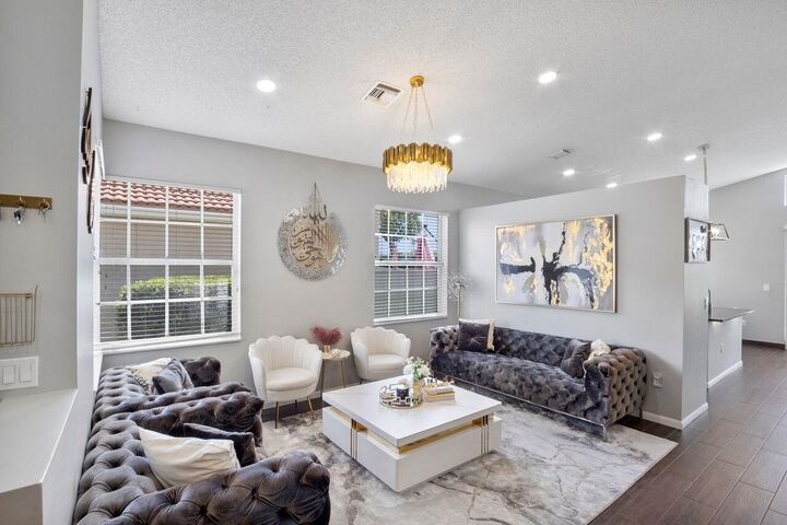 Property Photo: 7654 Rockport Circle Circle FL 33467