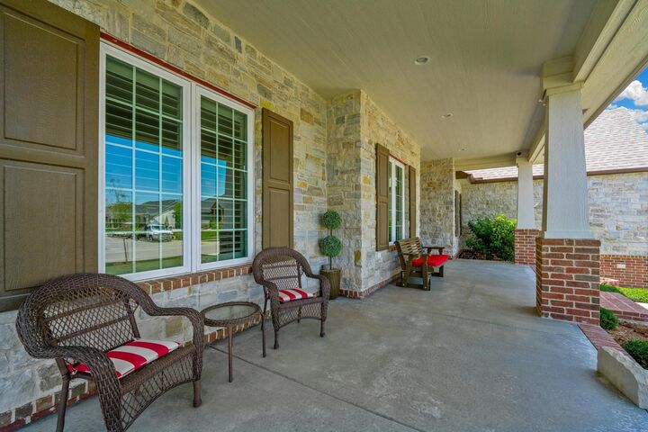 Property Photo: 3609 N Crest St KS 67226
