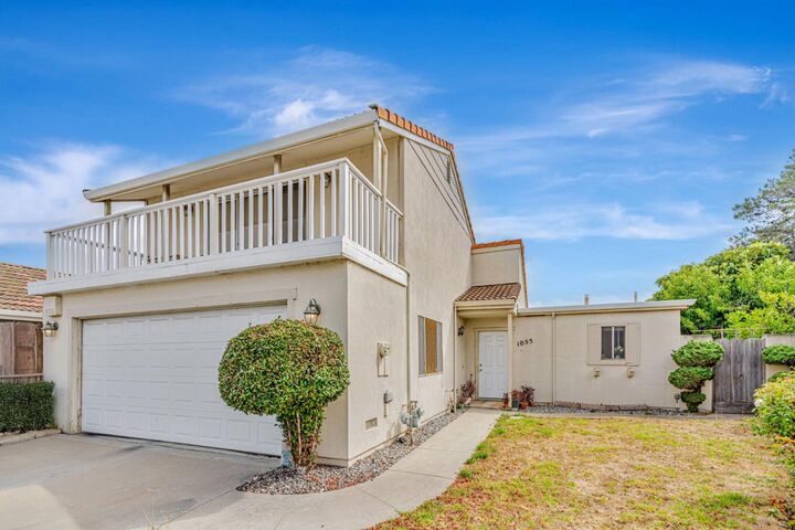 Property Photo: 1055 Howe Circle CA 93907