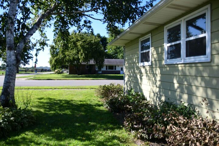 Property Photo:  315 North Perry Parkway  WI 53575 