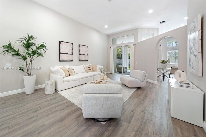 2587 Jardin Ct  Weston FL 33327 photo