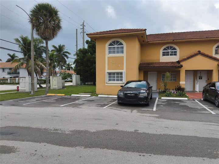 Property Photo: