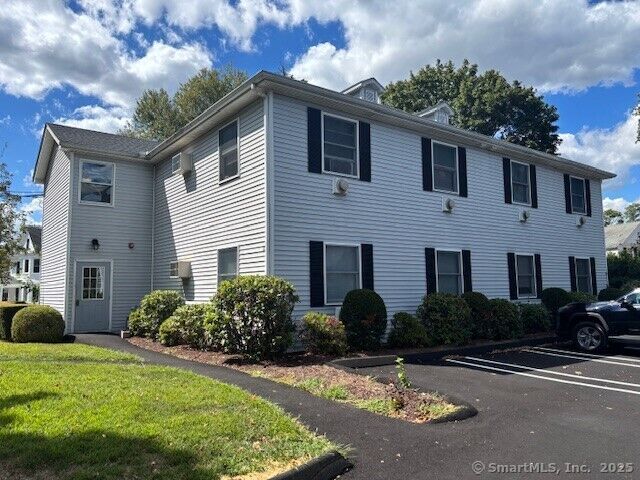 Property Photo: 14 Cherry Street C CT 06460