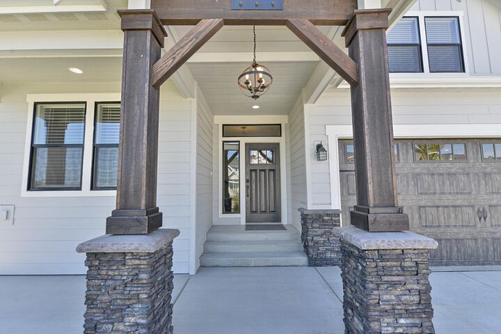 Property Photo:  2648 S Fairmont Estates Dr  WA 99016 