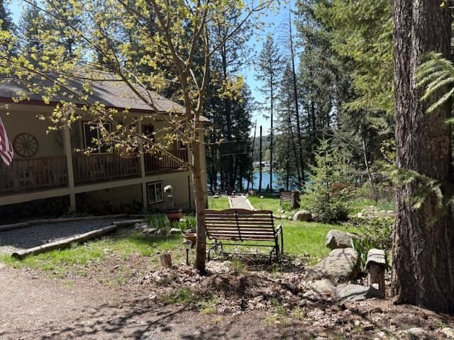 Property Photo:  9306 E Lake Rd  WA 99009 
