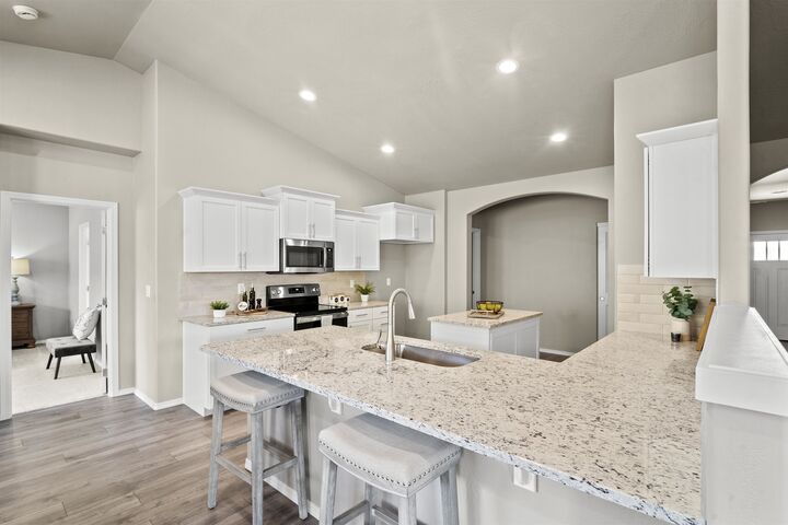 Property Photo:  6862 E Faywood Ln 11/3 Snowbrush  WA 99217 
