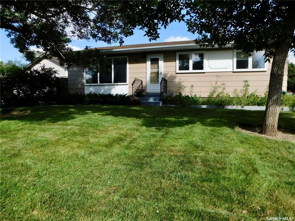 Property Photo:  251 Westview Drive  SK S0H 0Z0 