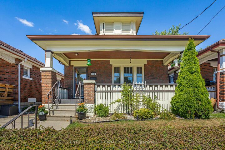 Photo de la propriété: 872 Lovett Street ON N5Z 1N5