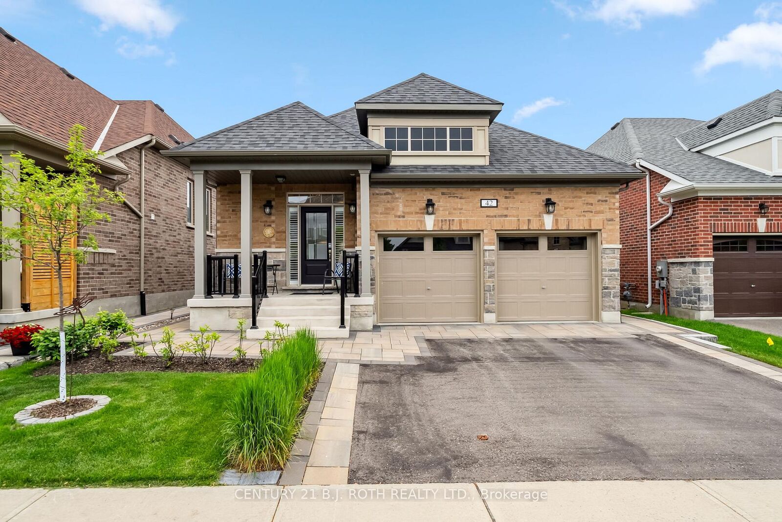 Photo de la propriété: 42 Glenhaven Court ON L9L 0A8