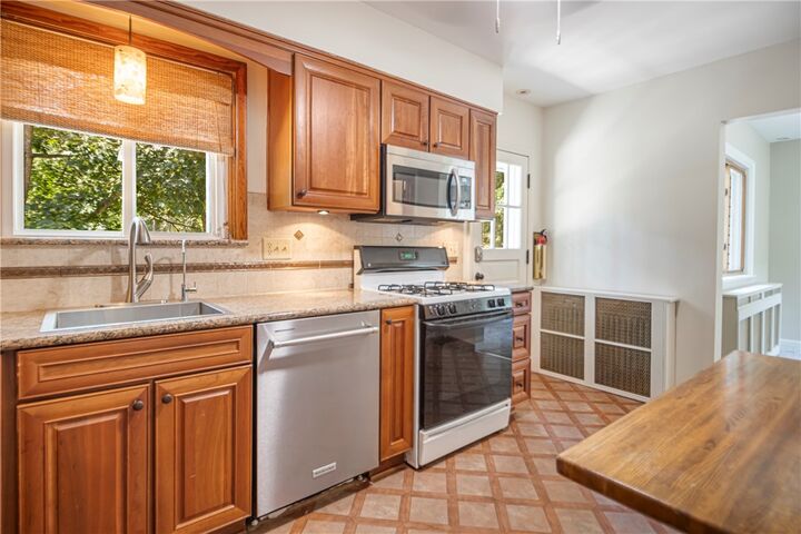 Property Photo: 3875 Anderson Rd PA 15044