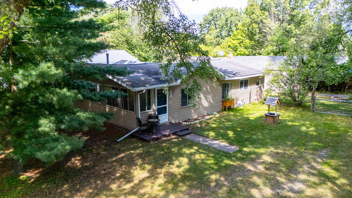 Property Photo:  204 Elm  MI 48629 