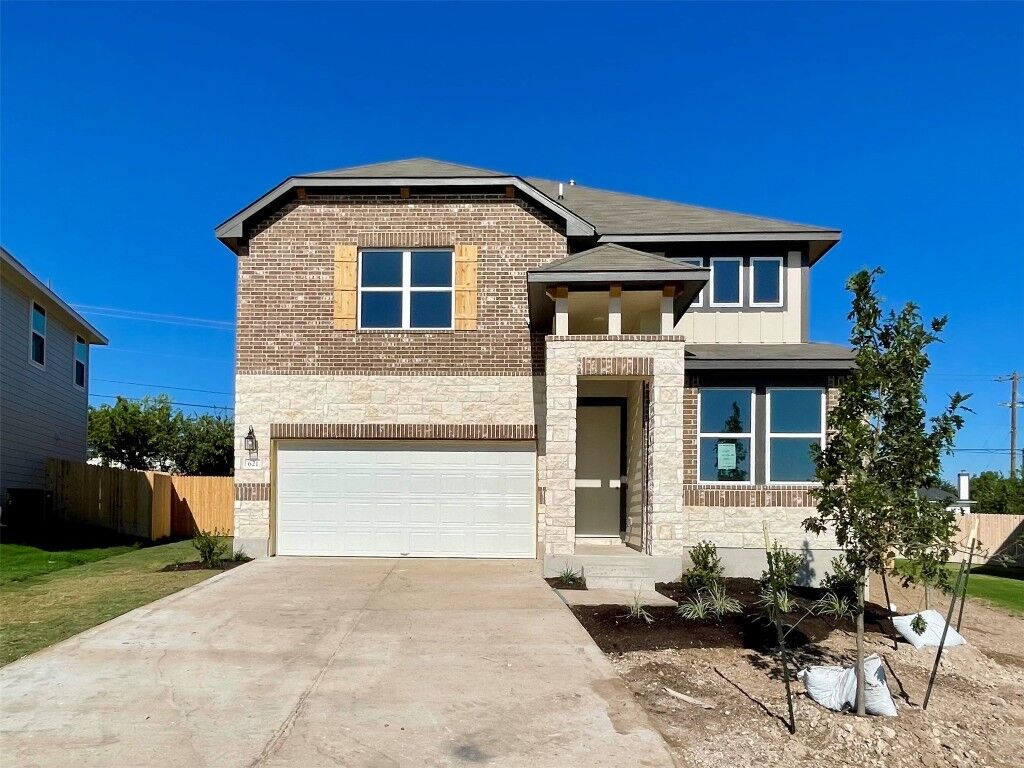 Property Photo:  621 Palo Brea Loop  TX 78634 