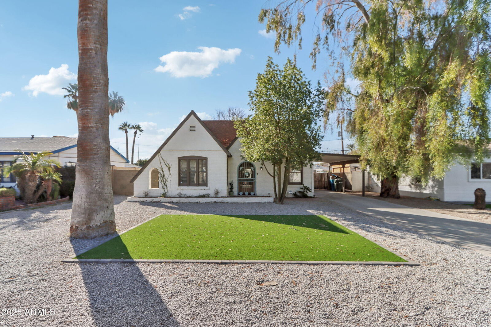 Property Photo:  2209 E Weldon Avenue  AZ 85016 