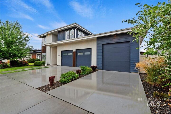 Property Photo: 4140 E Goldstone Dr ID 83642