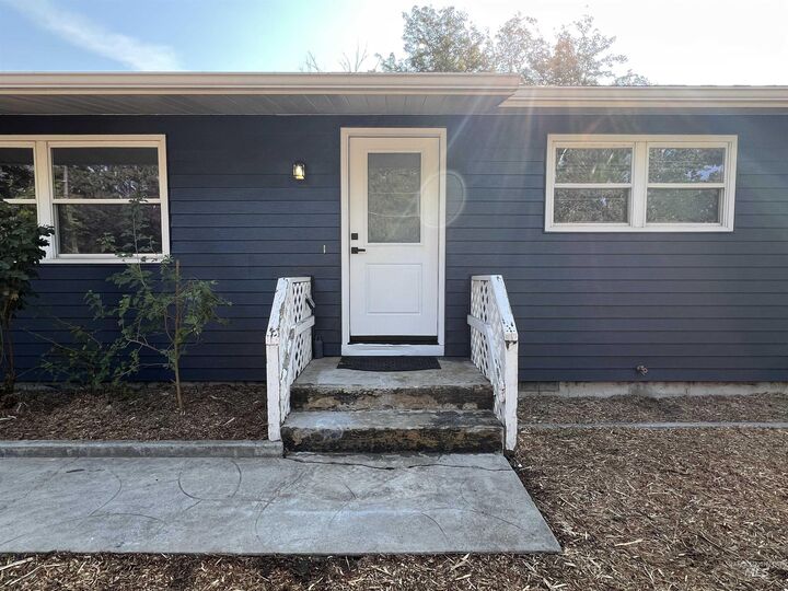 Property Photo: 16534 Star Rd. ID 83687