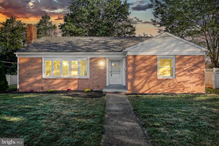 Property Photo: 704 Green Acres Street PA 17055
