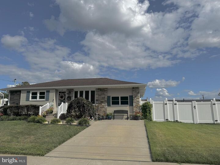 20 Brandywine Way  Hamilton NJ 08690 photo