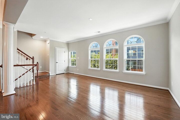 Property Photo: 13682 Endeavour Drive 19D VA 20171