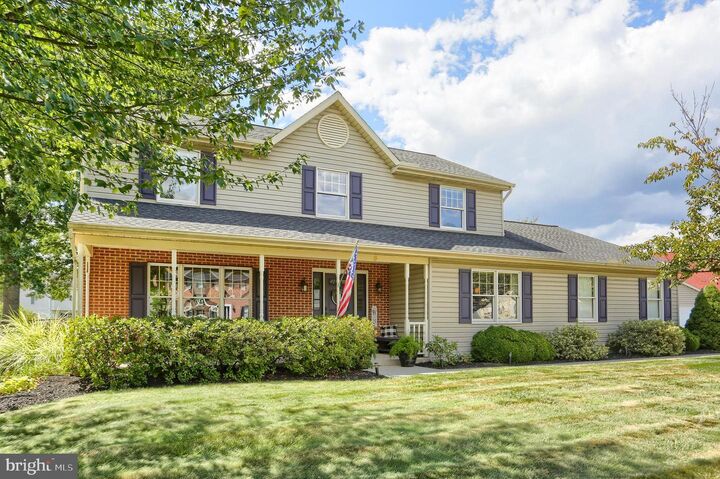 Property Photo: 5 Surrey Lane PA 17050