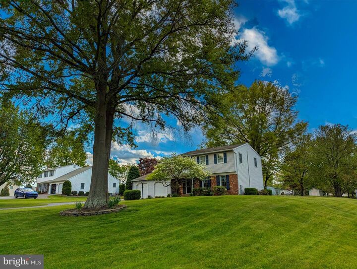Property Photo:  101 Leslie Lane  PA 18964 