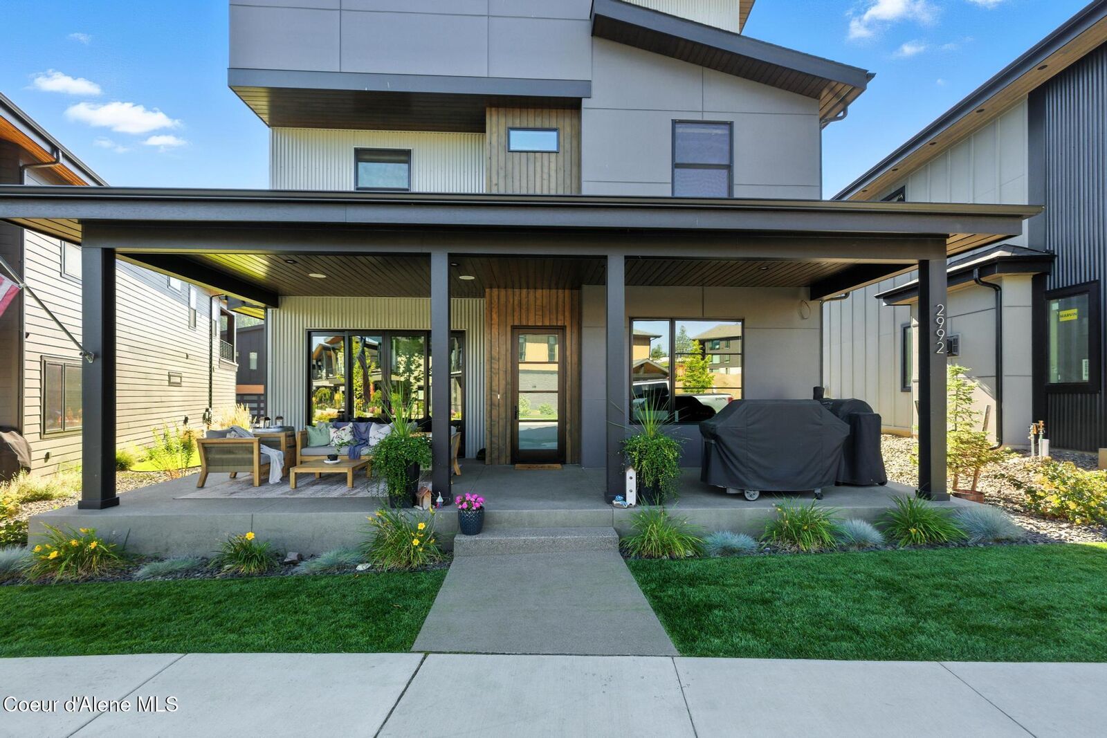 Property Photo: 2992 W Lumber Ln ID 83814