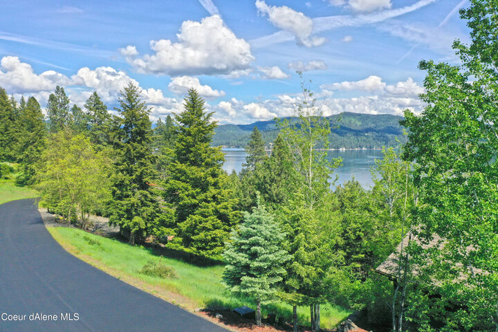 Property Photo:  L44 W Onyx Cir  ID 83814 