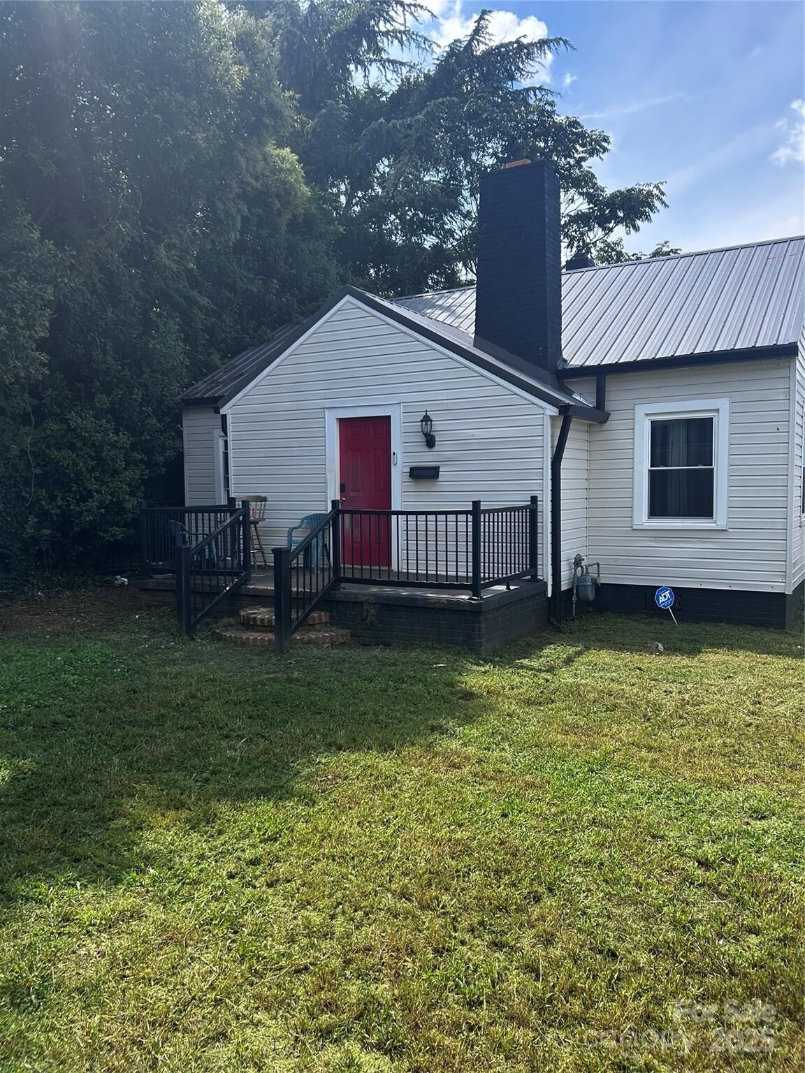 Property Photo:  136 S Broadway Street  NC 28043 