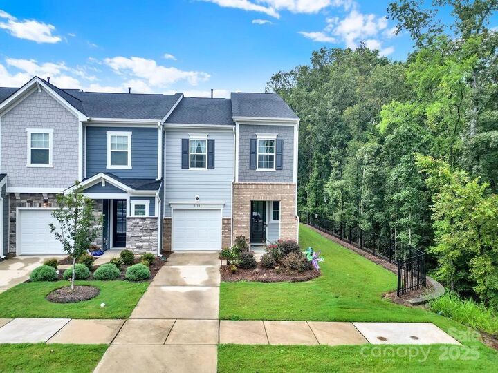 1139 Grays Mill Road  Charlotte NC 28215 photo