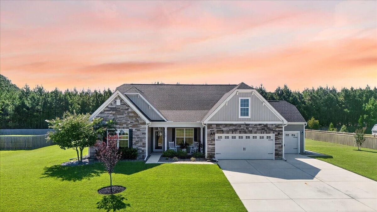 Property Photo:  108 Lakelyn Road  SC 29461 