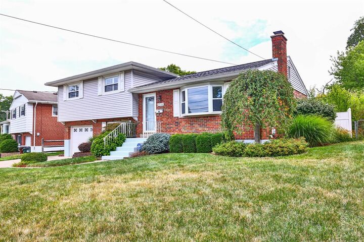 Property Photo: 8934 Cherry Blossom Lane OH 45231