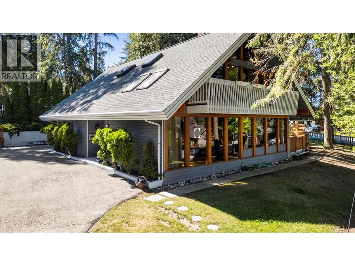 Property Photo:  2530 4 Avenue Northeast  BC V1E 2A7 