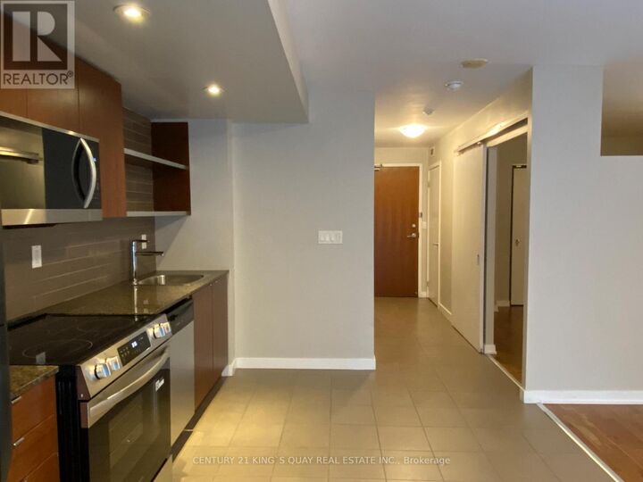 Property Photo:  33 Lombard Street 209  ON M5C 3H8 