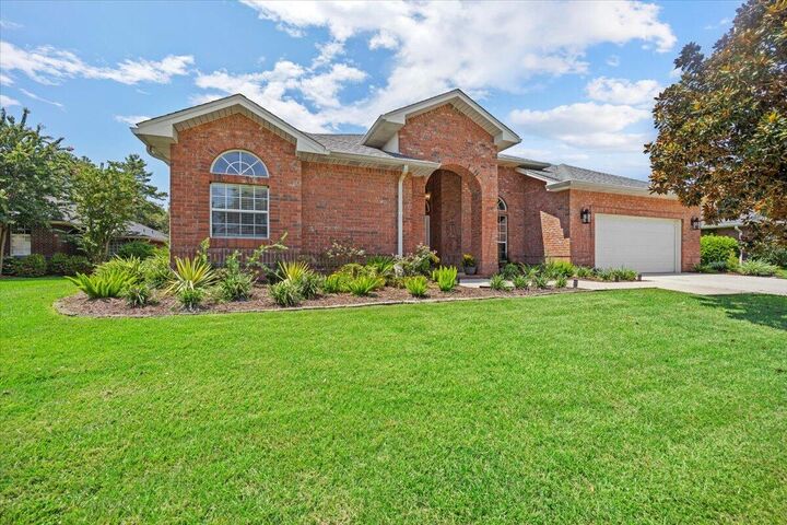 Property Photo: 2691 Stormy Circle FL 32566