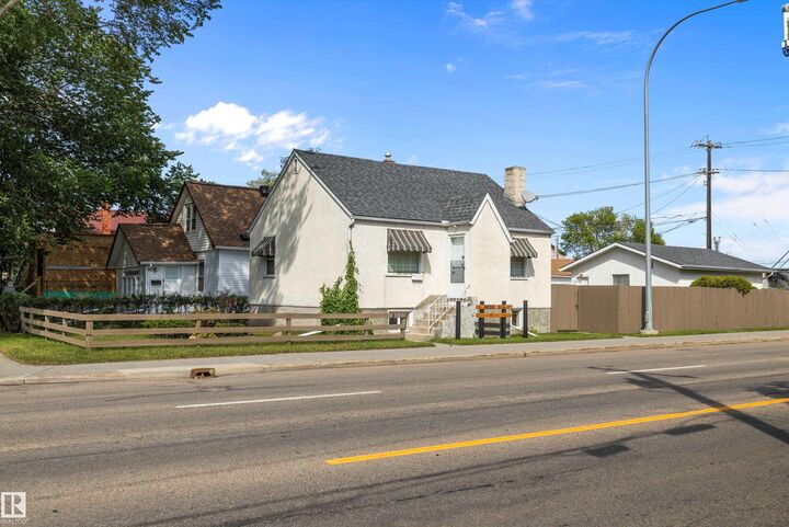 Property Photo: 8020 115 Avenue NW AB T5B 0L1