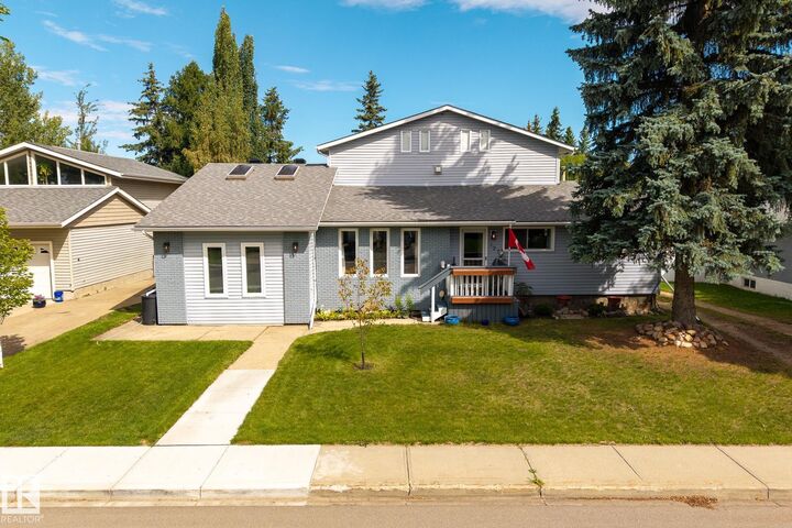 Property Photo:  127 Pine Street  AB T8A 1G9 