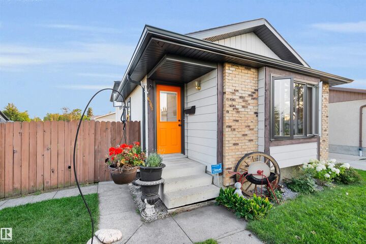 6303 11 Avenue NW  Edmonton AB T6L 3A8 photo