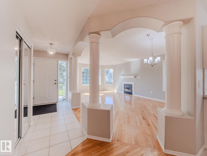 Property Photo: 215 Blackburn SW 124 AB T6W 1B9