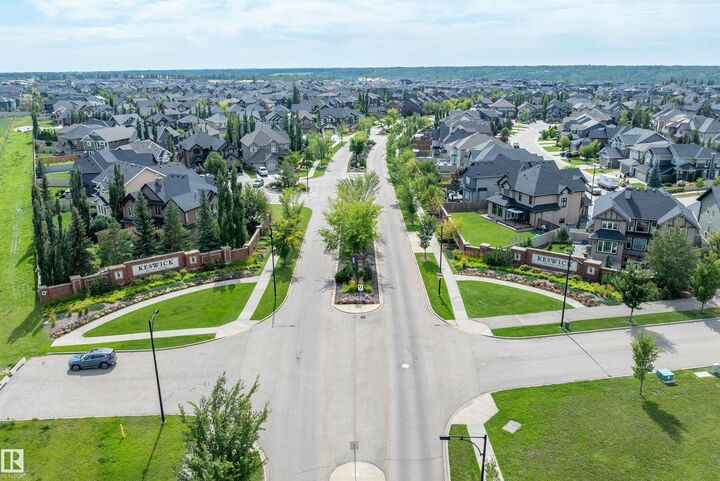 Property Photo: 3009 Keswick Way SW AB T6W 2P7