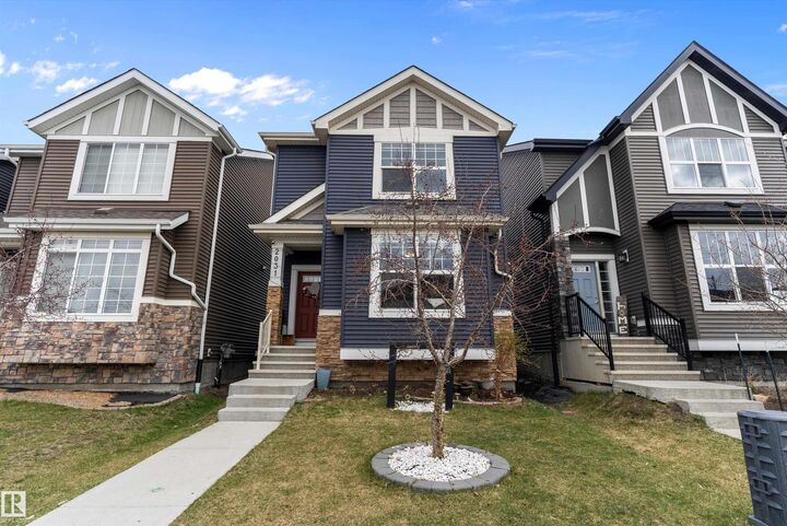 2031 52 Street SW  Edmonton AB T6X 1Z7 photo